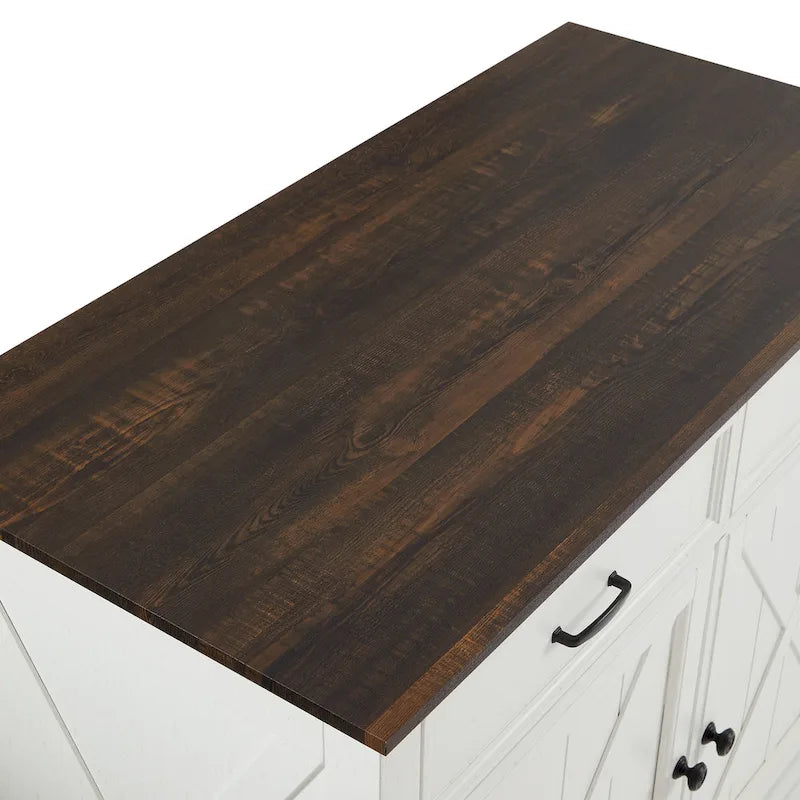 Îlot de cuisine avec tabourets de bar, comptoir en faux bois et étagères réglables