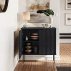 Meuble buffet 2 portes avec motif cannelé et pieds en métal noir