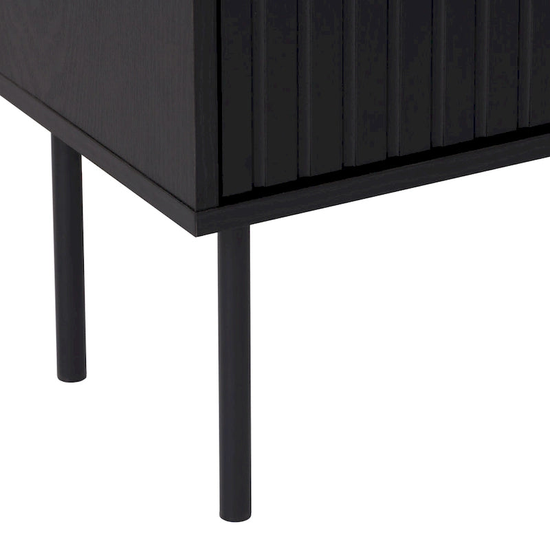 Meuble buffet 2 portes avec motif cannelé et pieds en métal noir